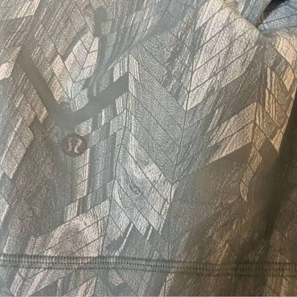 Lululemon Swift Speed HR Short 8” Biker Size 6 Jacquard Silver Blue - Picture 4 of 9